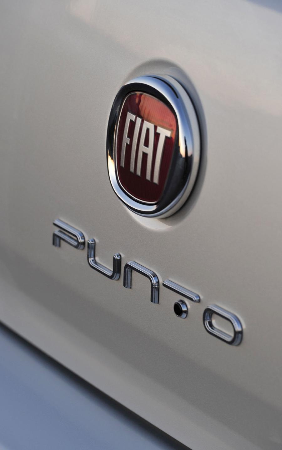  Fiat Punto Evo 2010 года  (фото 17 из 70)